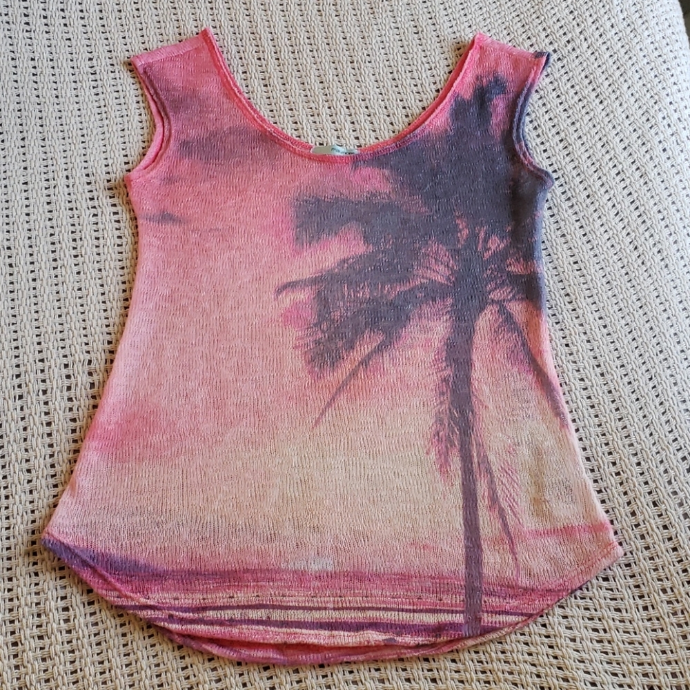 👌Sheer tank top with Sunset and palm tree design
